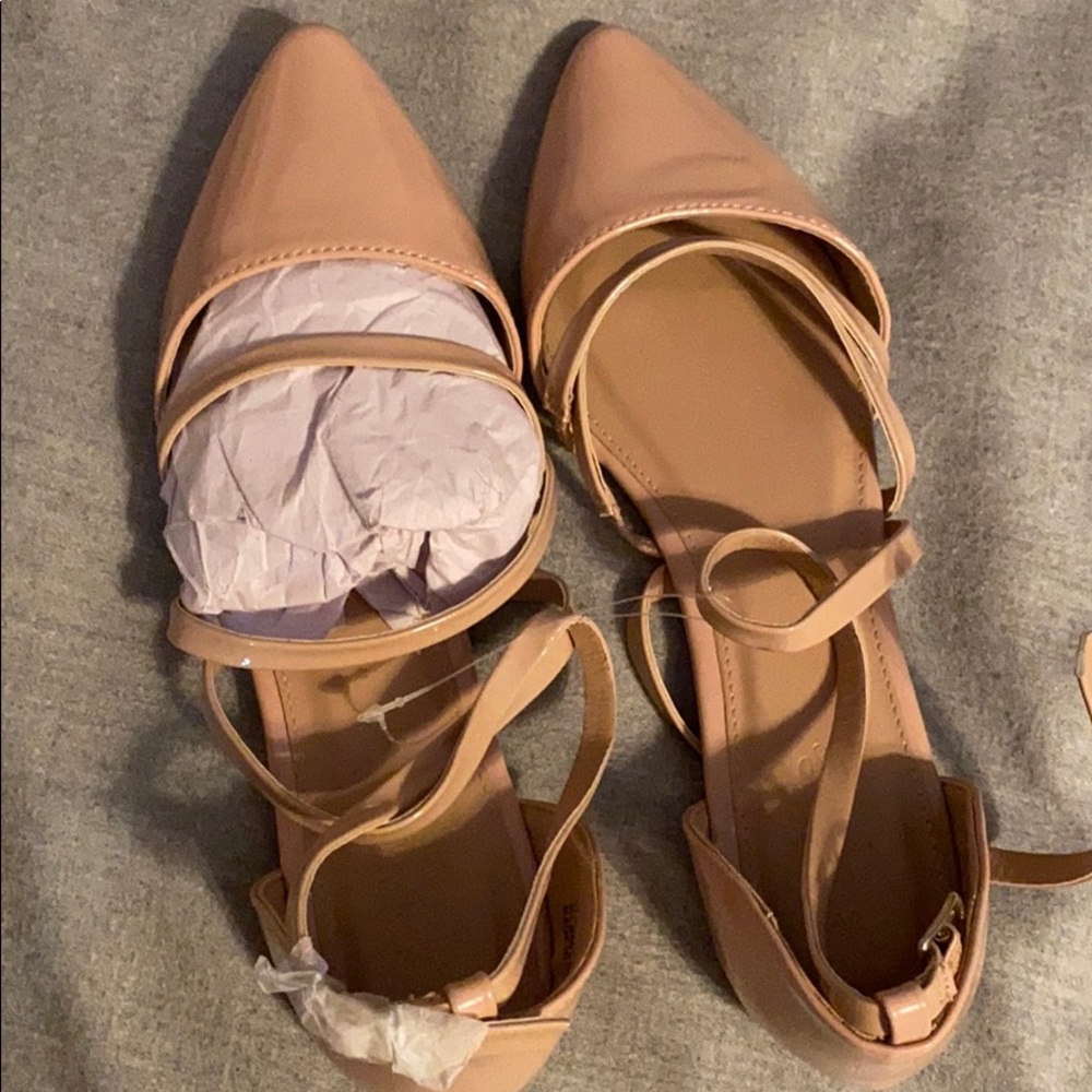 Super cute flats